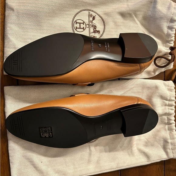 PARIS LOAFERS Loafer in goatskin with permabrass-plated signature "H" detail. - Picture 9 of 9